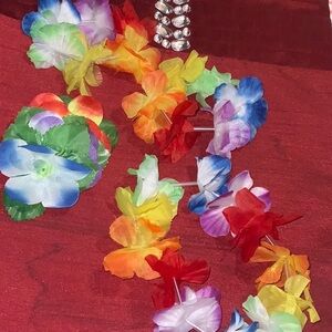 4/$20 Hawaïen Party accessories